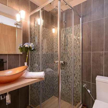 Family Apartment Neos Marmaras