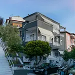 Family Apartments&suites *