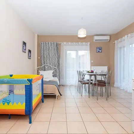 Διαμέρισμα Family Apartments&suites Νέος Μαρμαράς