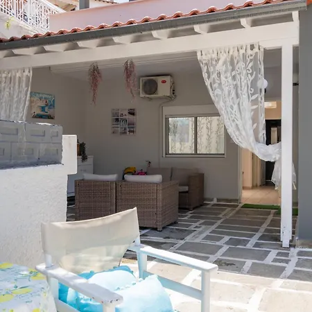 Family Apartments&suites Νέος Μαρμαράς