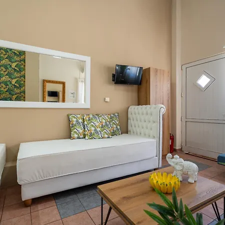 Διαμέρισμα Family Apartments&suites *