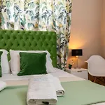 Family Apartments&suites Апартаменты