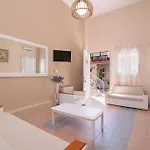 Family Apartments&suites Неос-Мармарас