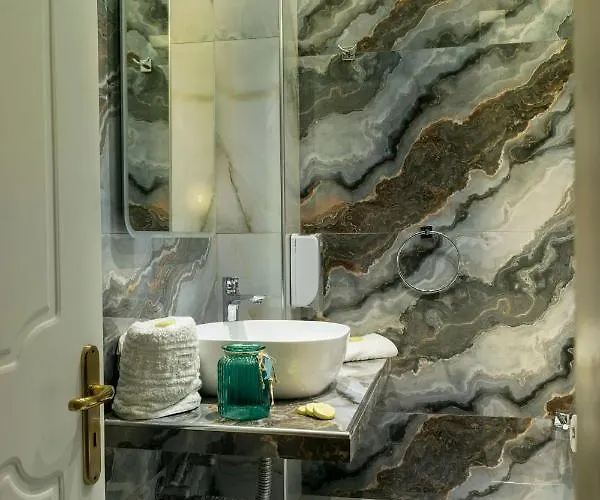 公寓 Family Apartments&suites 新马尔马拉斯