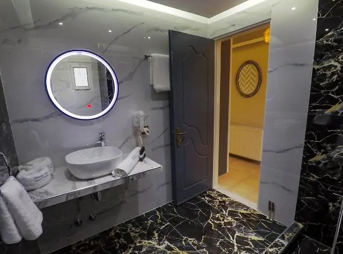 Family Apartments&suites * Neos Marmaras